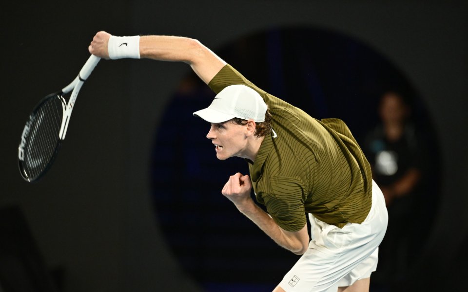 Синер и Медведев с победи в Доха