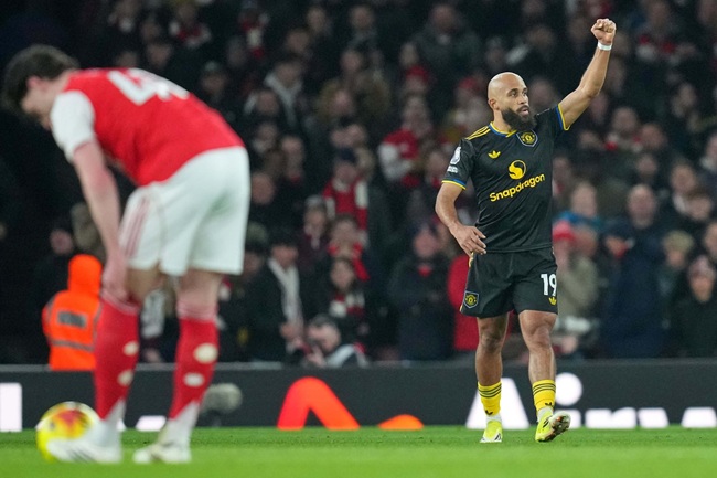 Манчестър Юнайтед победи Арсенал насред Лондон