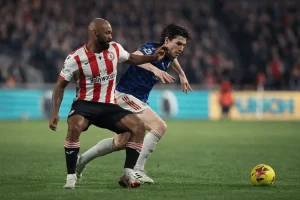 Арсенал срещу Брентфорд