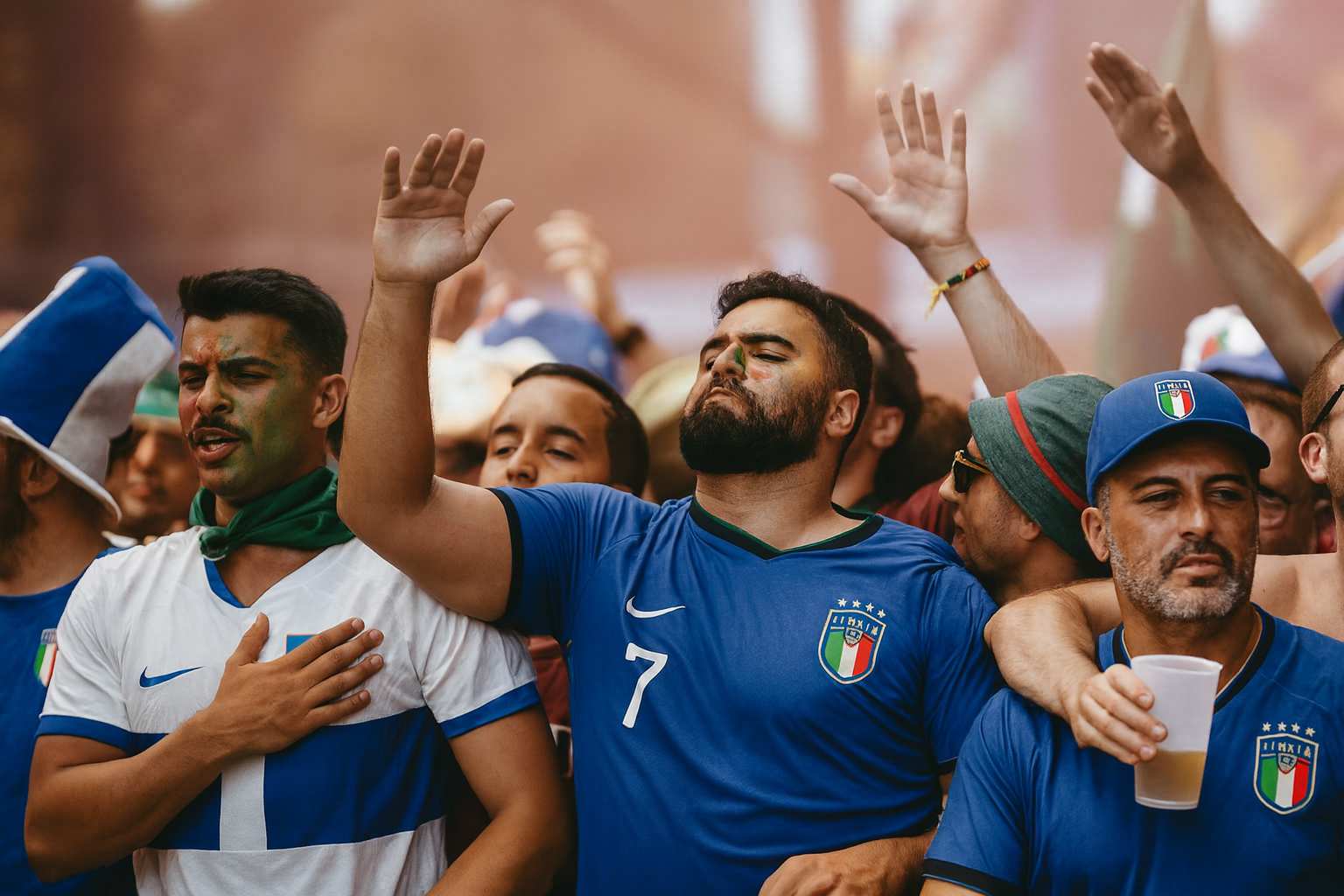 Фенове на Италия по време на футболен мач