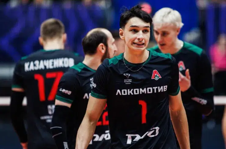 Мони Николов във волейболен мач