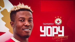 Колаж за новия трансфер на ЦСКА Тамиму Уору